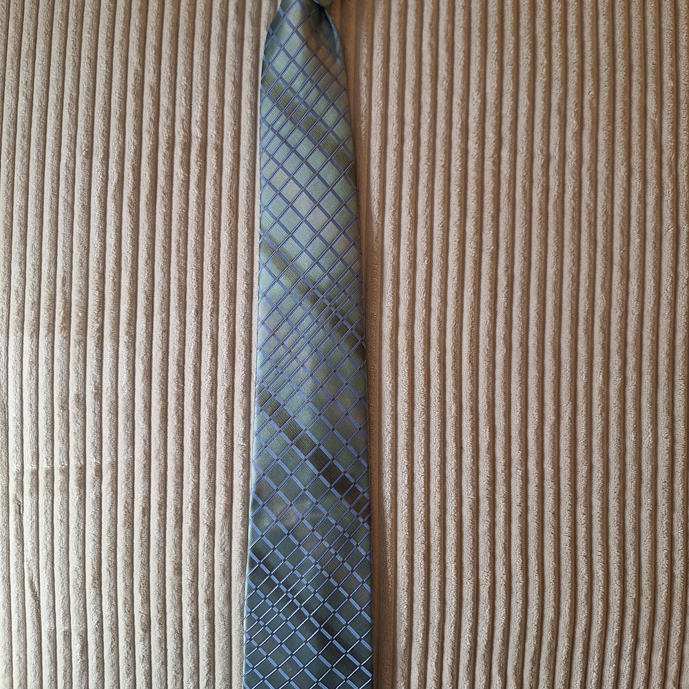 Structure Blue and Green Patterned Tie